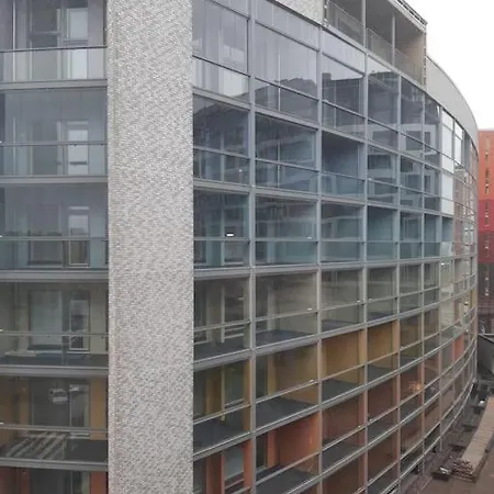 Apartment New Cherry Near Helsinki Airport In Kivistoe *