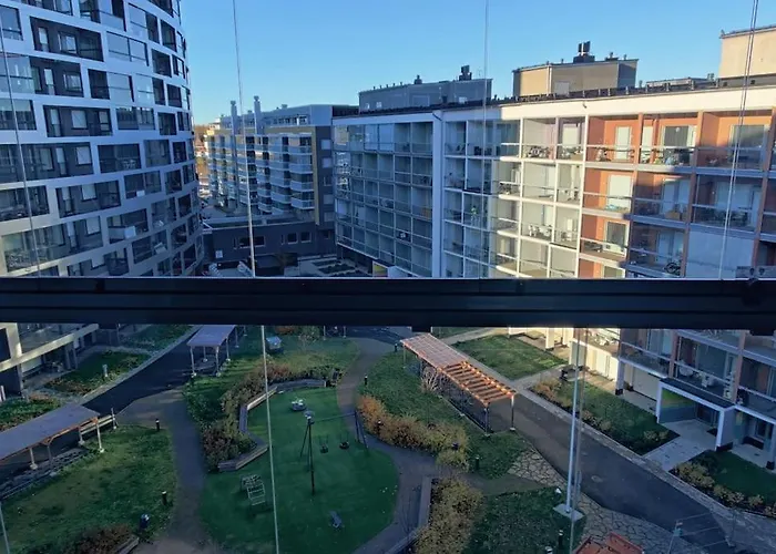 New Cherry Near Helsinki Airport In Kivistoe 万塔