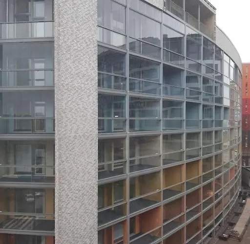 Appartement New Cherry Near Helsinki Airport In Kivistoe *